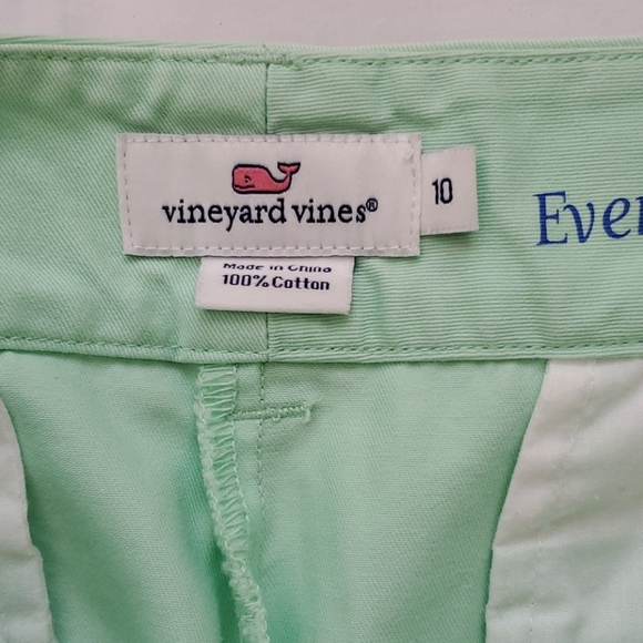 Vineyard Vines Women's Mint Green Shorts - Picture 5 of 6